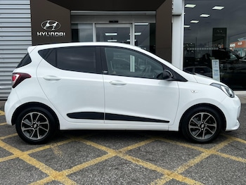 Used Hyundai i10 2018 for sale - 79456571: Photo