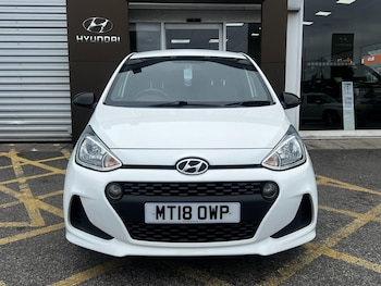 Used Hyundai i10 2018 for sale - 79456571: Photo
