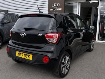 Used Hyundai i10 2017 for sale - 79456524: Photo