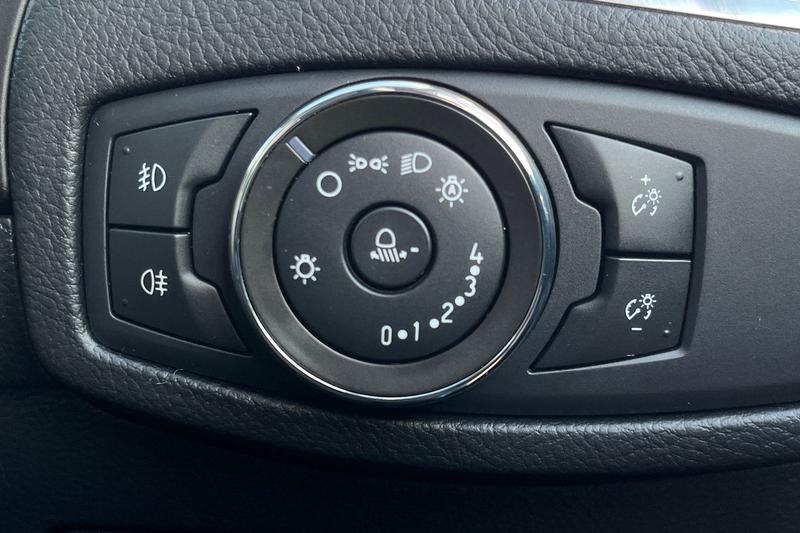 Used Ford Galaxy 2022 for sale - 77774646: Photo 23