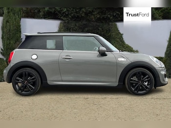 Used MINI Hatch 2018 for sale - 79536138: Photo