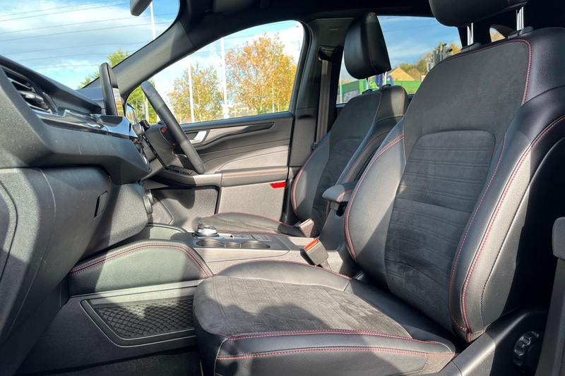 Used Ford Kuga 2022 for sale - 76480536: Photo 19