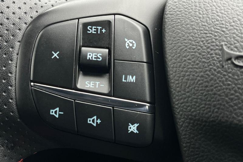 Used Ford Kuga 2023 for sale - 77679436: Photo 25