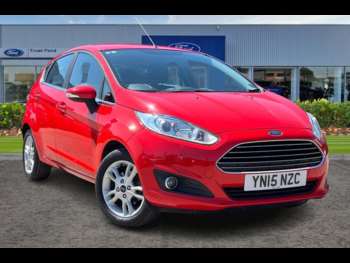 2015 - 1.25 82 Zetec 5dr