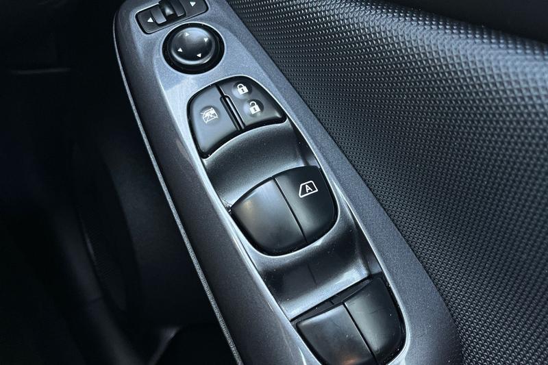 Used Nissan Juke 2023 for sale - 77218162: Photo 16