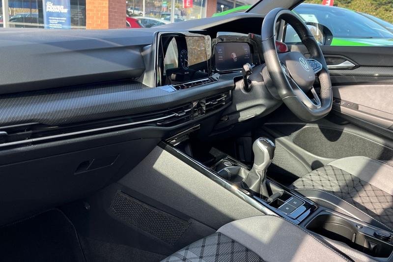 Used Volkswagen Golf 2024 for sale - 77354441: Photo 18