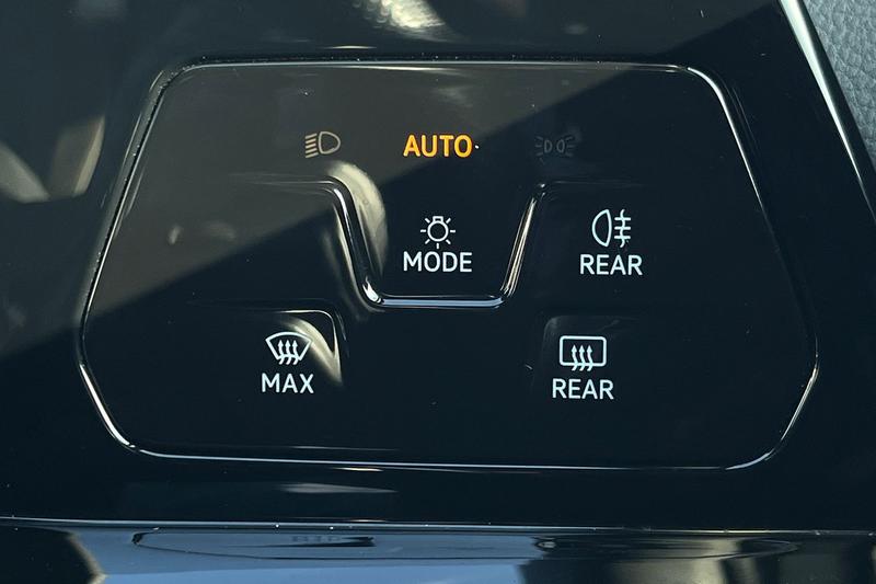 Used Volkswagen Golf 2024 for sale - 77354441: Photo 23