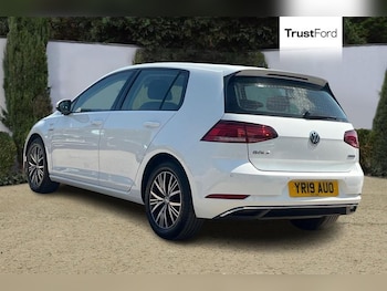 Used Volkswagen Golf 2019 for sale - 78984757: Photo