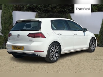 Used Volkswagen Golf 2019 for sale - 78984757: Photo