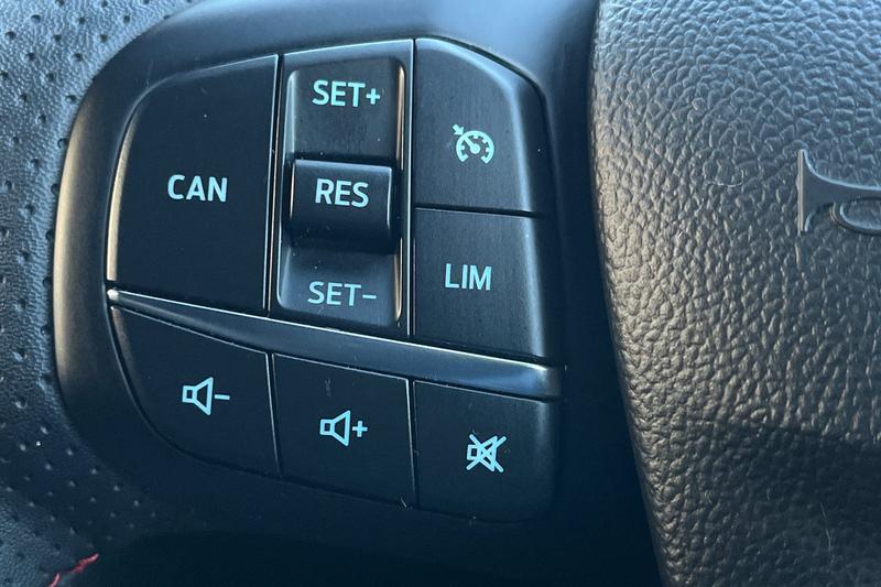 Used Ford Focus 2025 for sale - 76738954: Photo 25