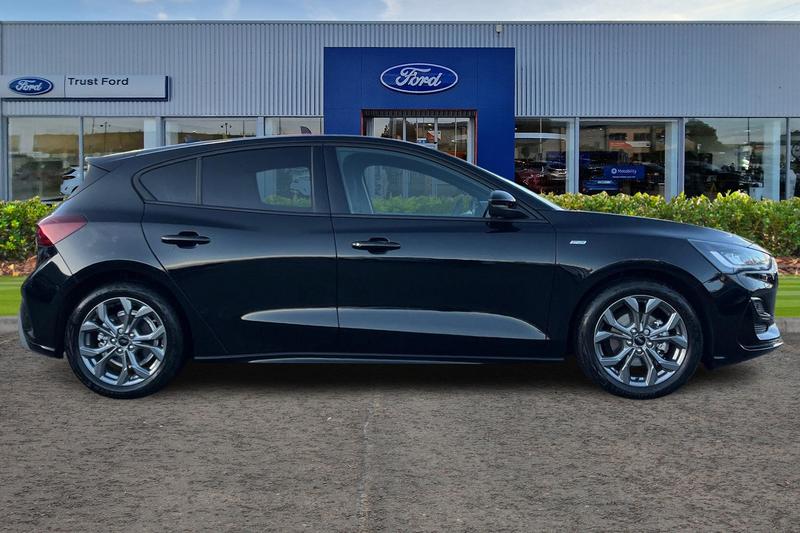 Used Ford Focus 2025 for sale - 76738954: Photo 3