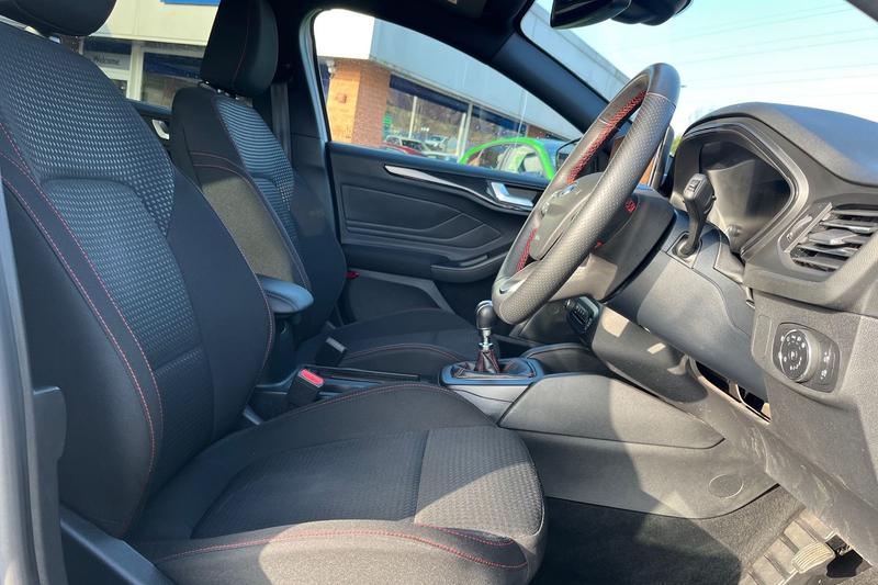 Used Ford Focus 2024 for sale - 77354445: Photo 17