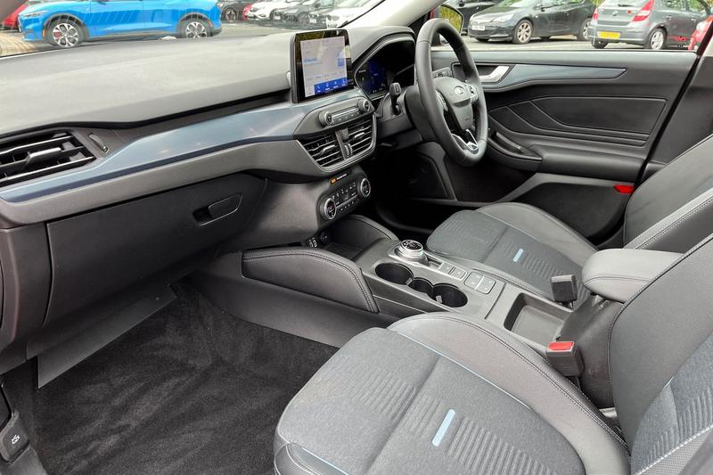 Used Ford Focus 2021 for sale - 76730156: Photo 18