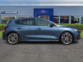 Used Ford Focus 2023 for sale - 78736798: Photo