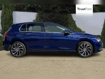 Used Volkswagen Golf 2023 for sale - 78486887: Photo