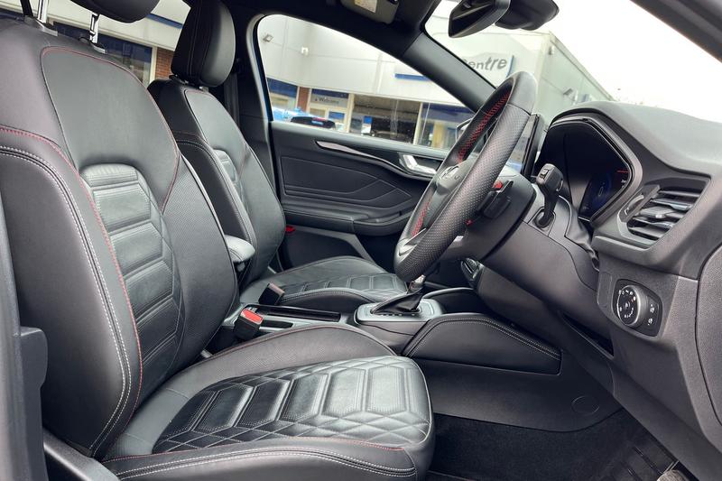 Used Ford Focus 2022 for sale - 77848589: Photo 17