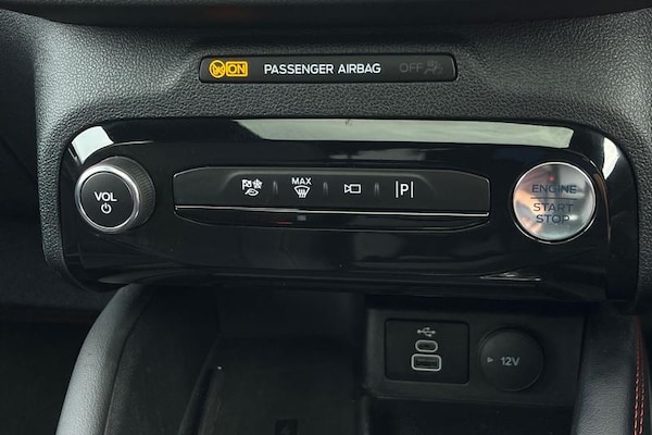 Used Ford Kuga 2025 for sale - 75843389: Photo 33