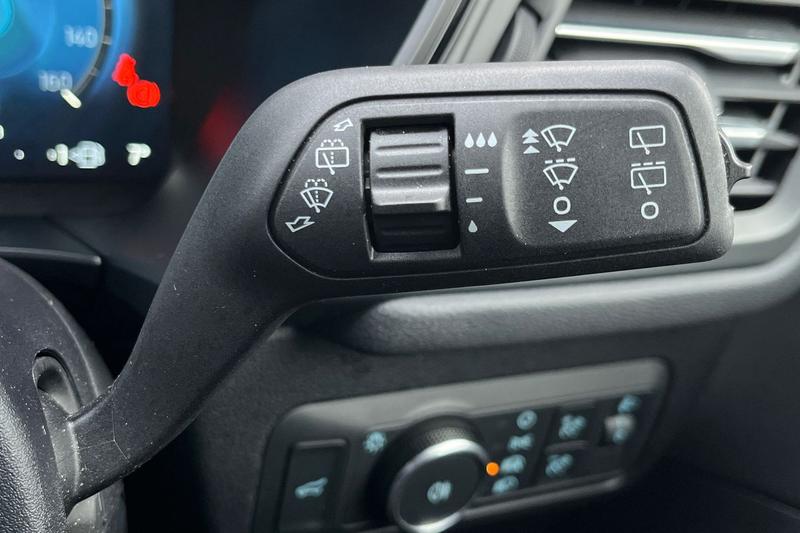 Used Ford Kuga 2025 for sale - 77675600: Photo 15