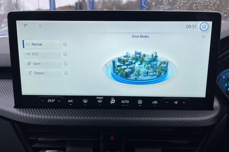 Used Ford Kuga 2025 for sale - 77675600: Photo 27