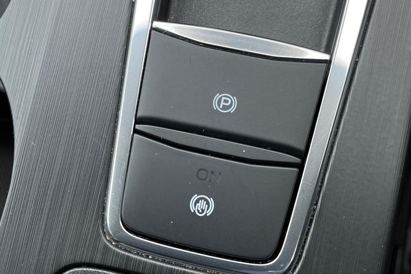 Used Ford Kuga 2025 for sale - 77675600: Photo 36