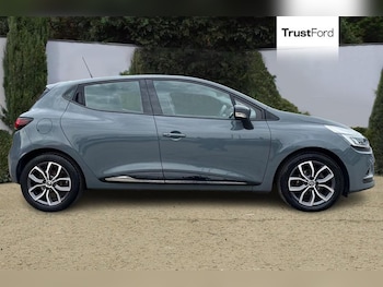 Used Renault Clio 2018 for sale - 75550093: Photo