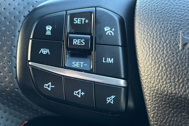 Used Ford Kuga 2023 for sale - 76703108: Photo 25