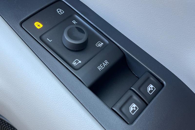 Used Ford Explorer 2025 for sale - 77578327: Photo 16