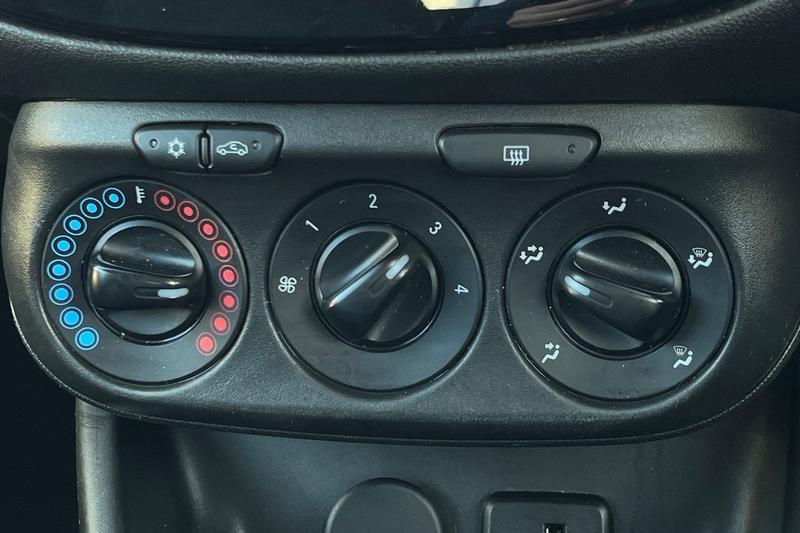 Used Vauxhall Corsa 2018 for sale - 76603544: Photo 31