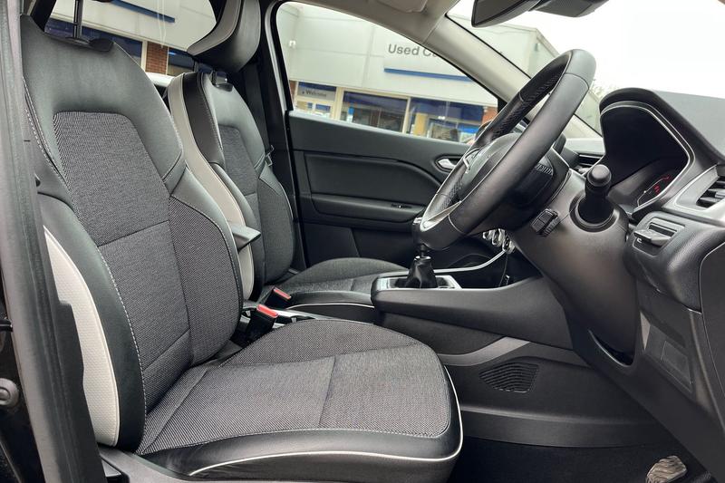 Used Renault Captur 2022 for sale - 77848590: Photo 17