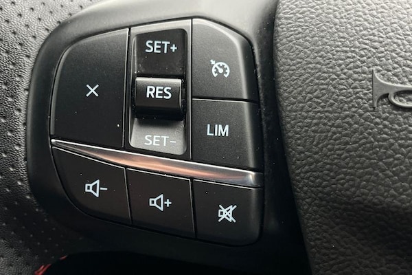 Used Ford Kuga 2023 for sale - 76265970: Photo 25
