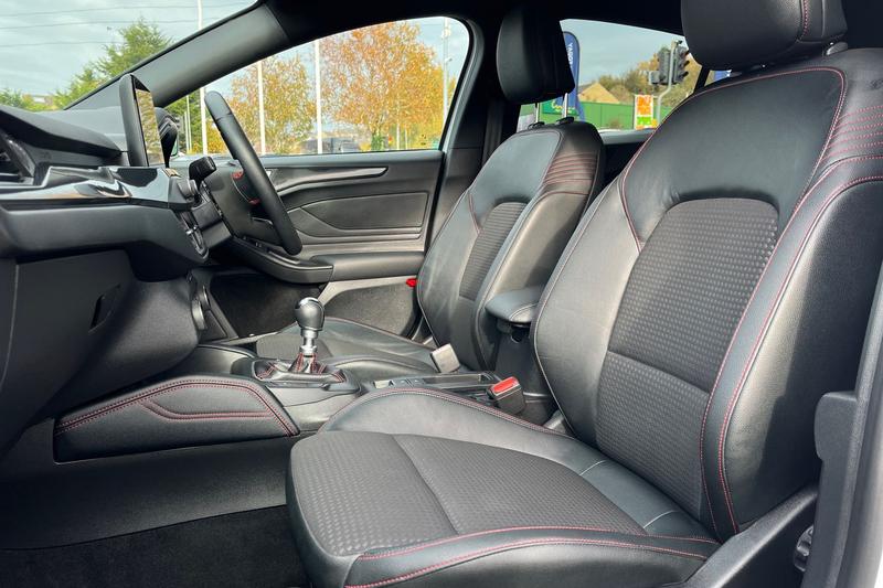 Used Ford Focus 2020 for sale - 76494574: Photo 19