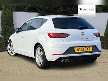 Used SEAT Leon 2019 for sale - 77198990: Photo