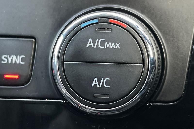 Used SEAT Leon 2019 for sale - 77198990: Photo 33