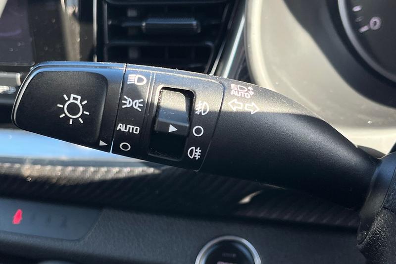 Used Kia Stonic 2022 for sale - 76344503: Photo 14