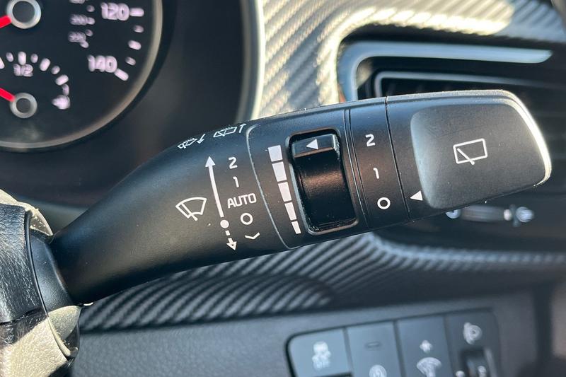 Used Kia Stonic 2022 for sale - 76344503: Photo 15