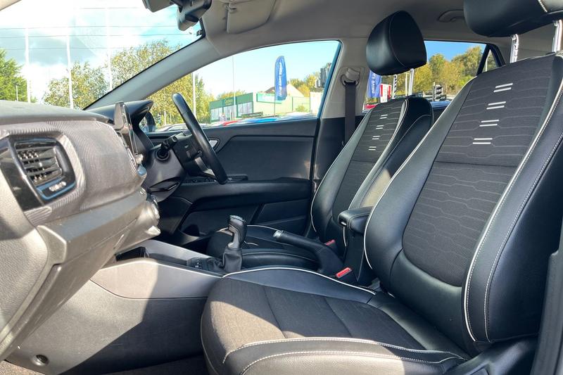 Used Kia Stonic 2022 for sale - 76344503: Photo 19