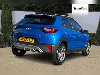 Used Kia Stonic 2022 for sale - 76344503: Photo
