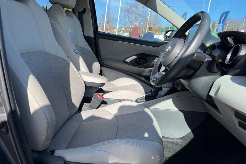 Used Toyota Yaris 2021 for sale - 77733288: Photo 17