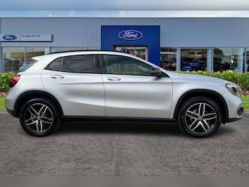 Used Mercedes-Benz GLA 2019 for sale - 79102570: Photo