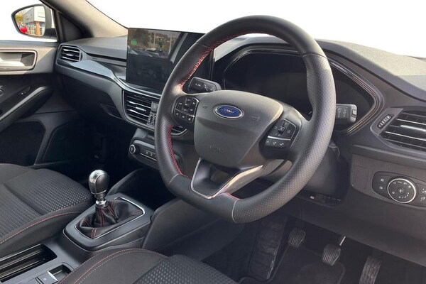 Used Ford Focus 2024 for sale - 74257221: Photo 9