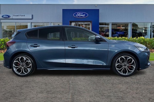 Used Ford Focus 2023 for sale - 75822928: Photo 3