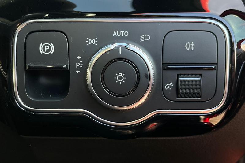 Used Mercedes-Benz A-Class 2019 for sale - 76641102: Photo 23