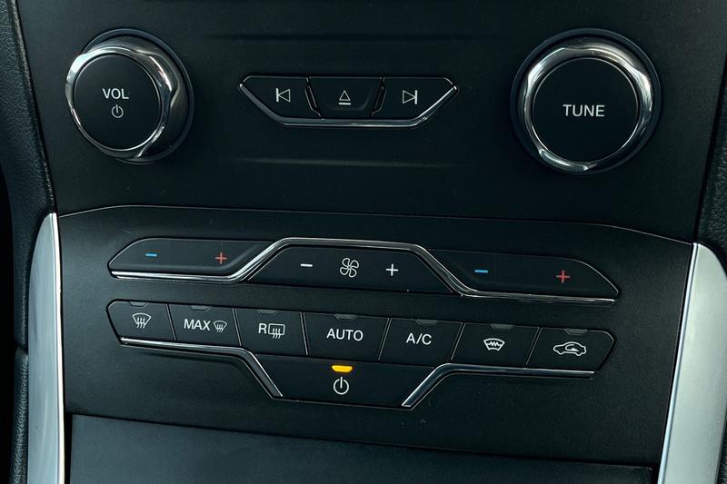 Used Ford Galaxy 2022 for sale - 77665649: Photo 31