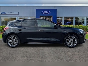 Used Ford Focus 2022 for sale - 75735775: Photo