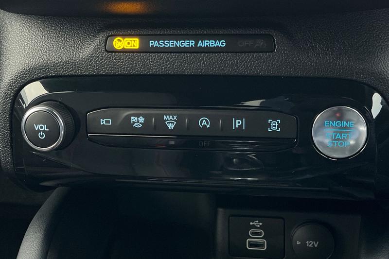 Used Ford Kuga 2025 for sale - 77462408: Photo 33