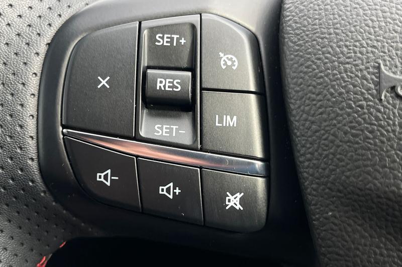 Used Ford Kuga 2023 for sale - 76079800: Photo 25