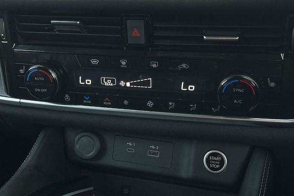 Used Nissan X-Trail 2023 for sale - 76184516: Photo 29