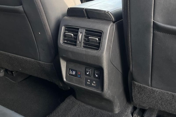 Used Nissan X-Trail 2023 for sale - 76184516: Photo 37