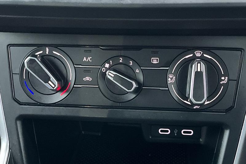 Used Volkswagen Polo 2022 for sale - 77025910: Photo 30