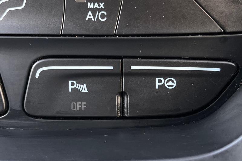 Used Ford Kuga 2017 for sale - 77198988: Photo 34